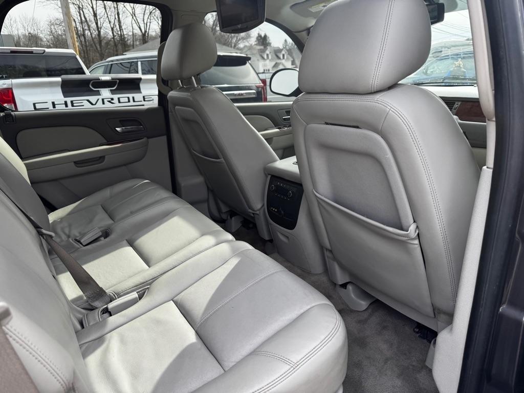 Chevrolet Tahoe 2WD 4dr 1500 LT 2010