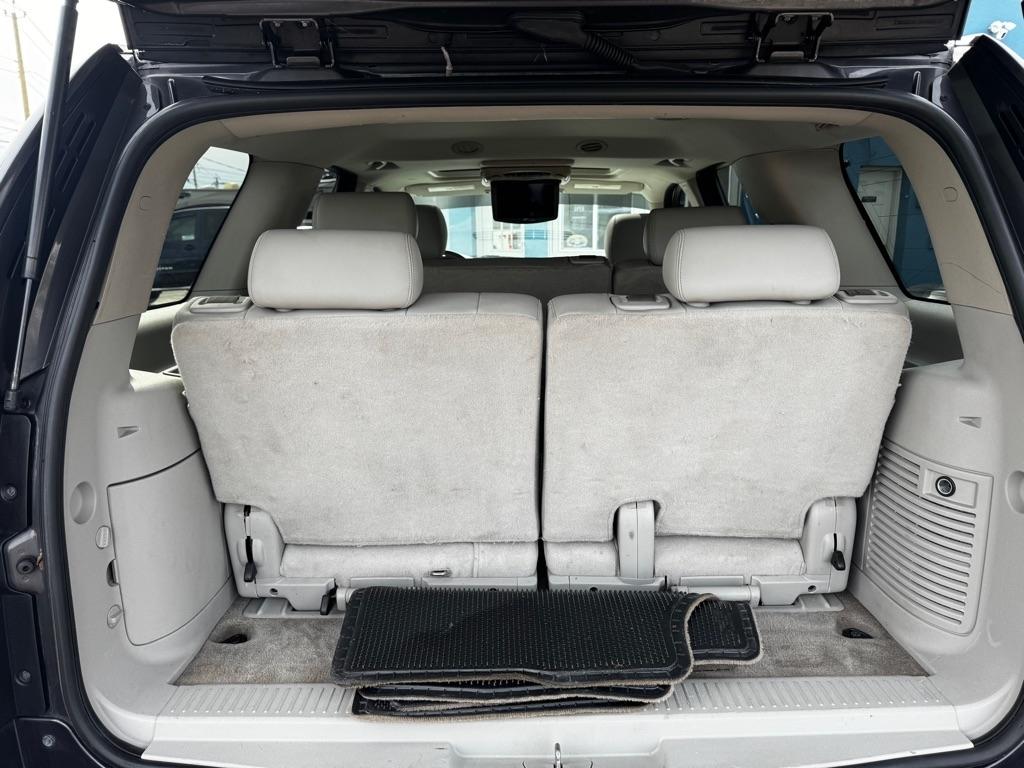 Chevrolet Tahoe 2WD 4dr 1500 LT 2010