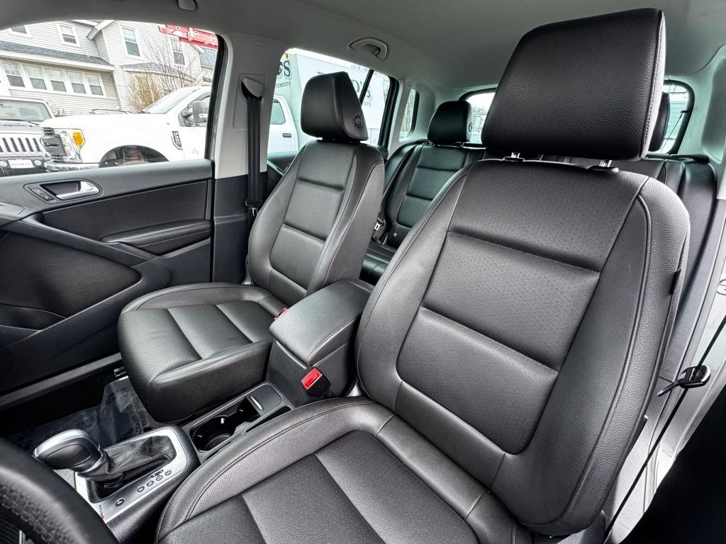 Volkswagen Tiguan 4MOTION 4dr Auto SEL 2015