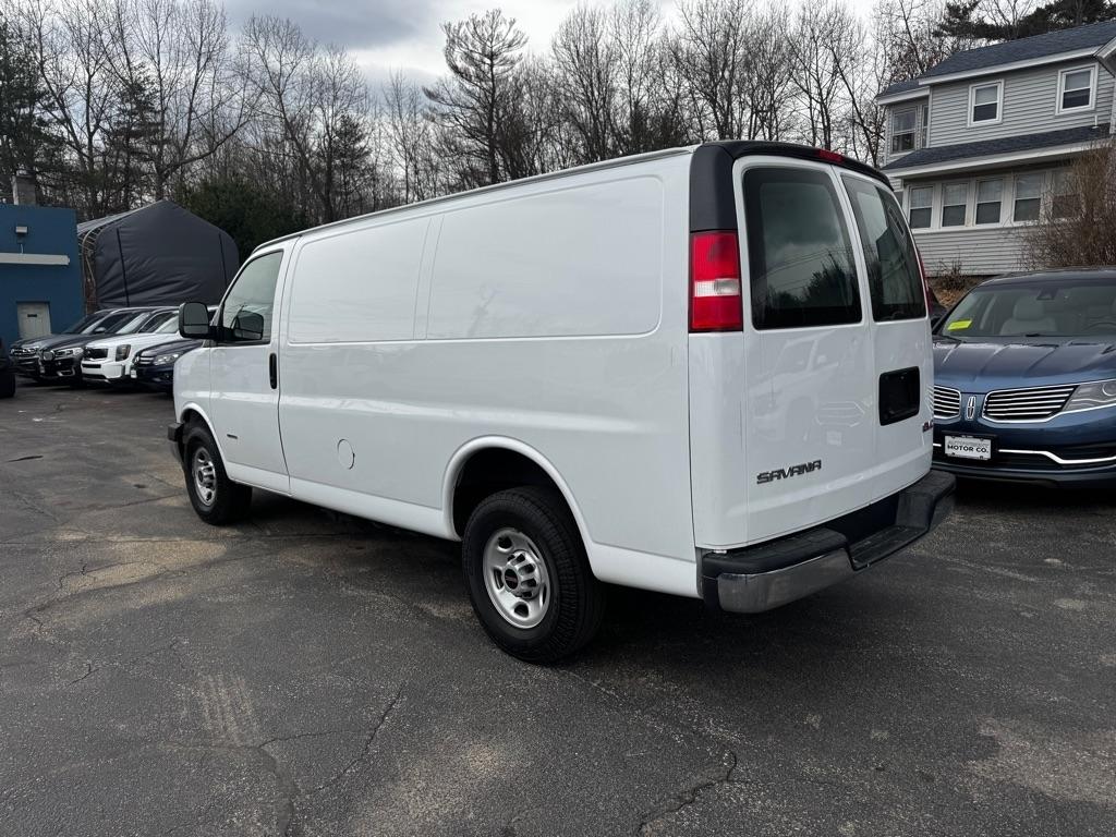 GMC Savana Cargo Van RWD 2500 135" 2019