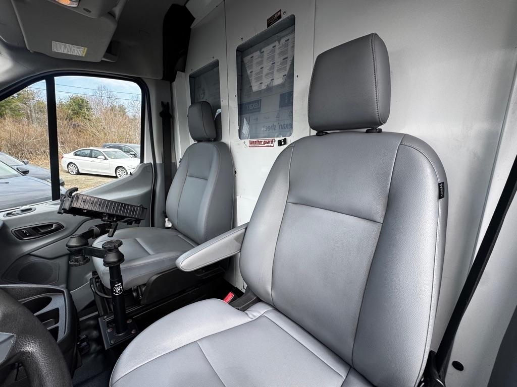 Ford Transit Van T-350 148" Med Rf 9500 GVWR Sliding RH Dr 2019