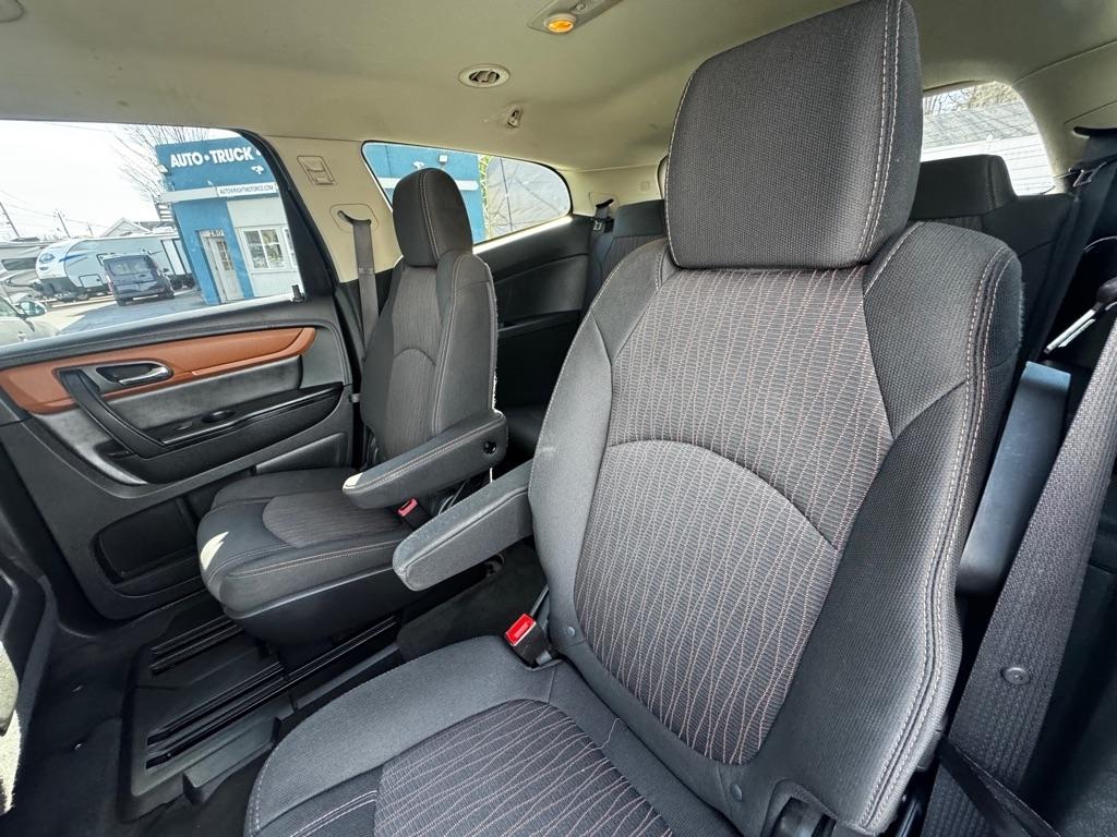 Chevrolet Traverse AWD 4dr LT w/1LT 2017