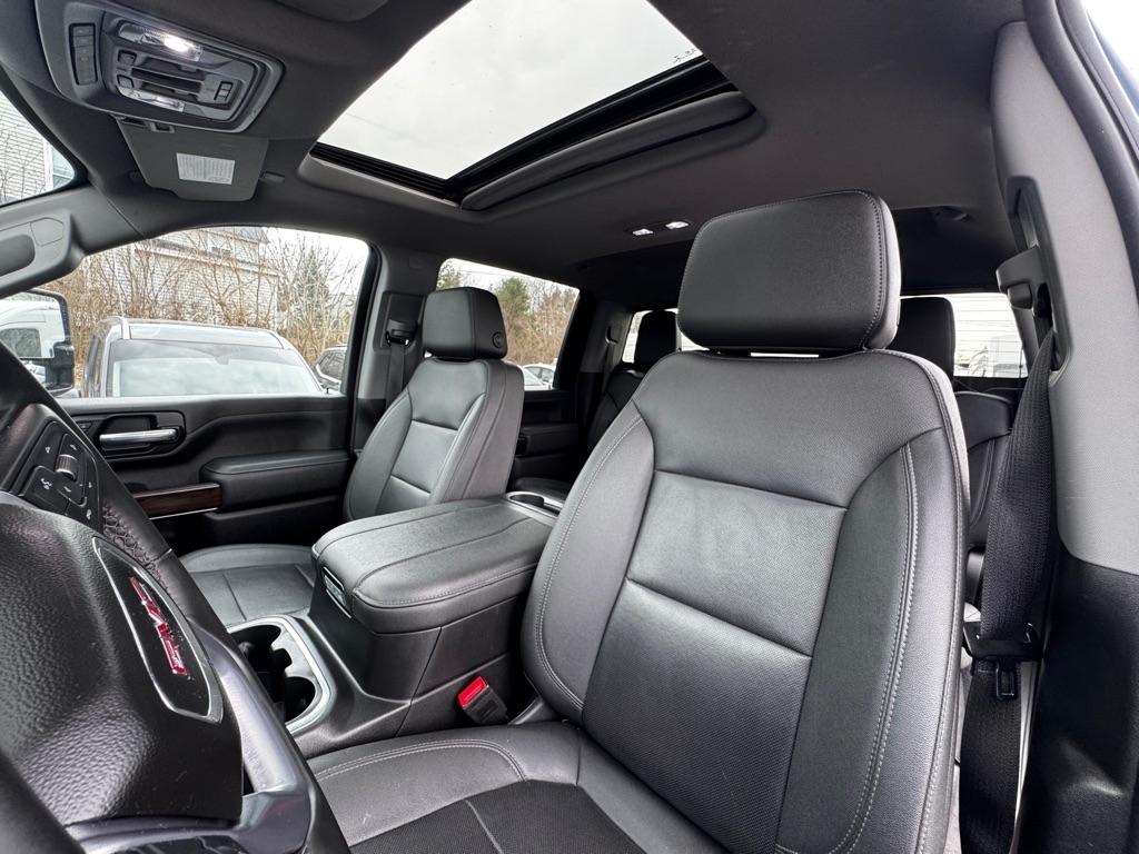 GMC Sierra 2500HD 4WD Crew Cab 159" SLT 2023