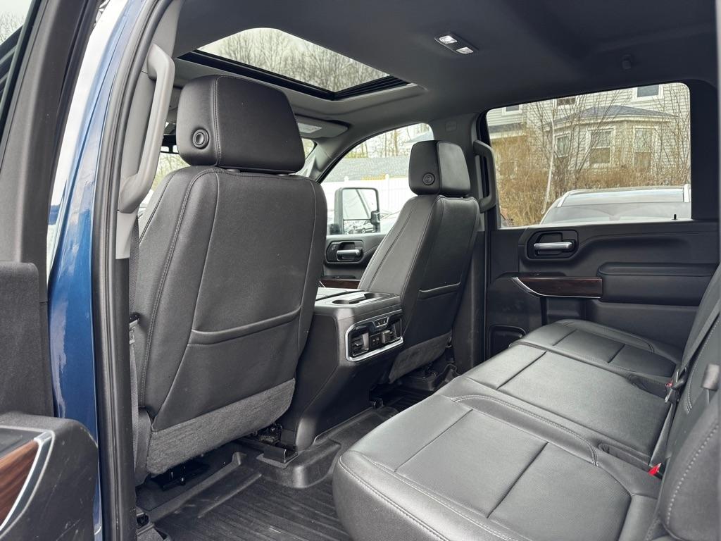 GMC Sierra 2500HD 4WD Crew Cab 159" SLT 2023