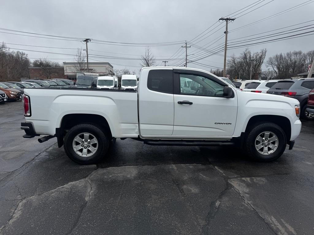 GMC Canyon 2WD Ext Cab 128.3" 2016