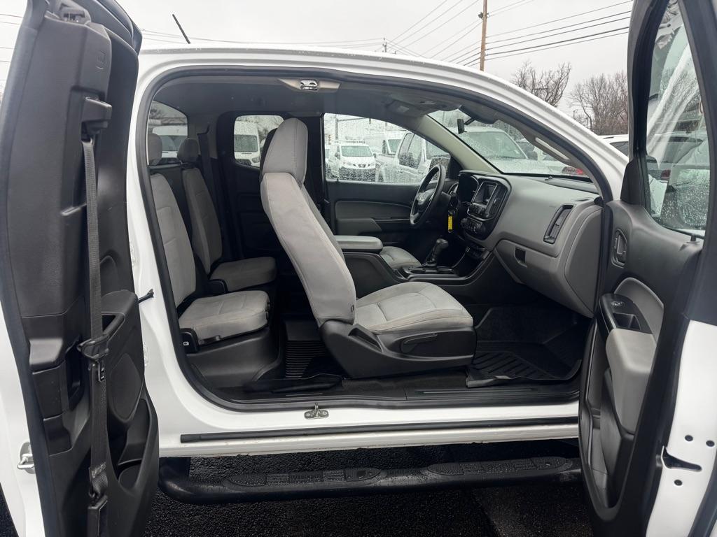 GMC Canyon 2WD Ext Cab 128.3" 2016