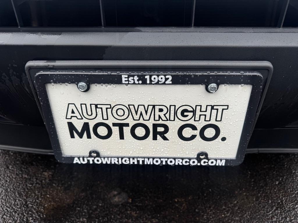 GMC Canyon 2WD Ext Cab 128.3" 2016