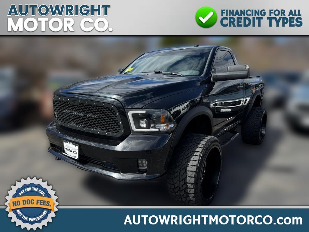 RAM 1500 Express 4x4 Regular Cab 6'4" Box 2017