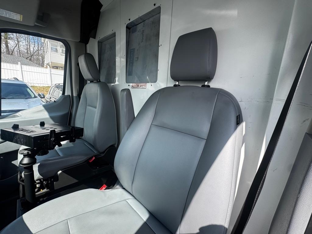 Ford Transit Van T-350 148" Med Rf 9500 GVWR Sliding RH Dr 2019