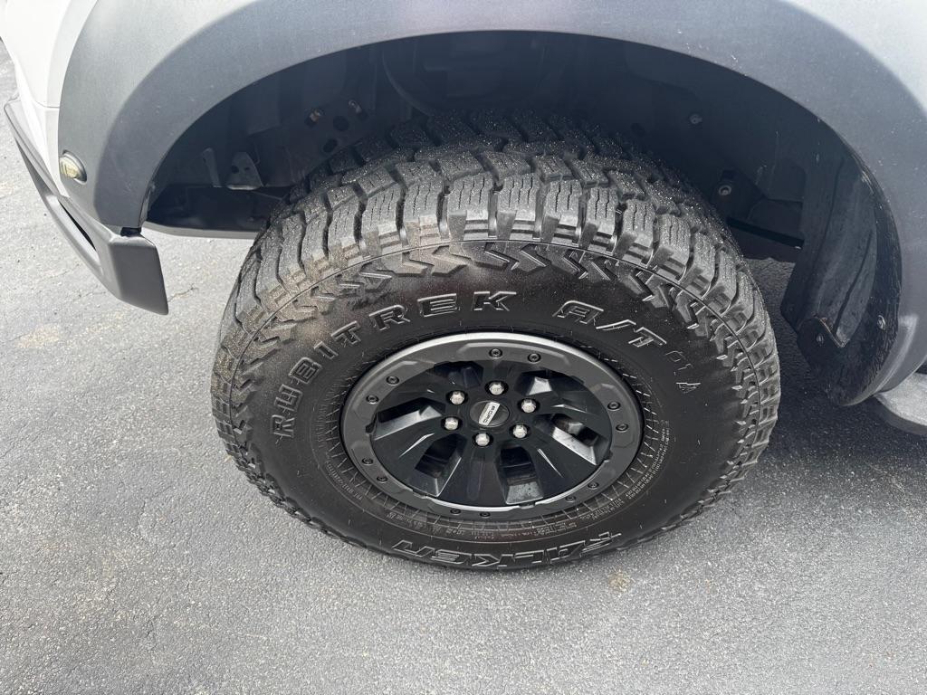 Ford F-150 Raptor 4WD SuperCrew 5.5' Box 2017