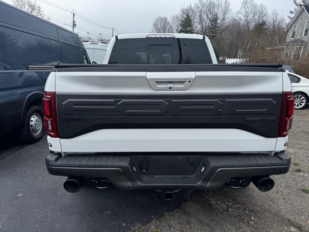 Ford F-150 Raptor 4WD SuperCrew 5.5' Box 2017