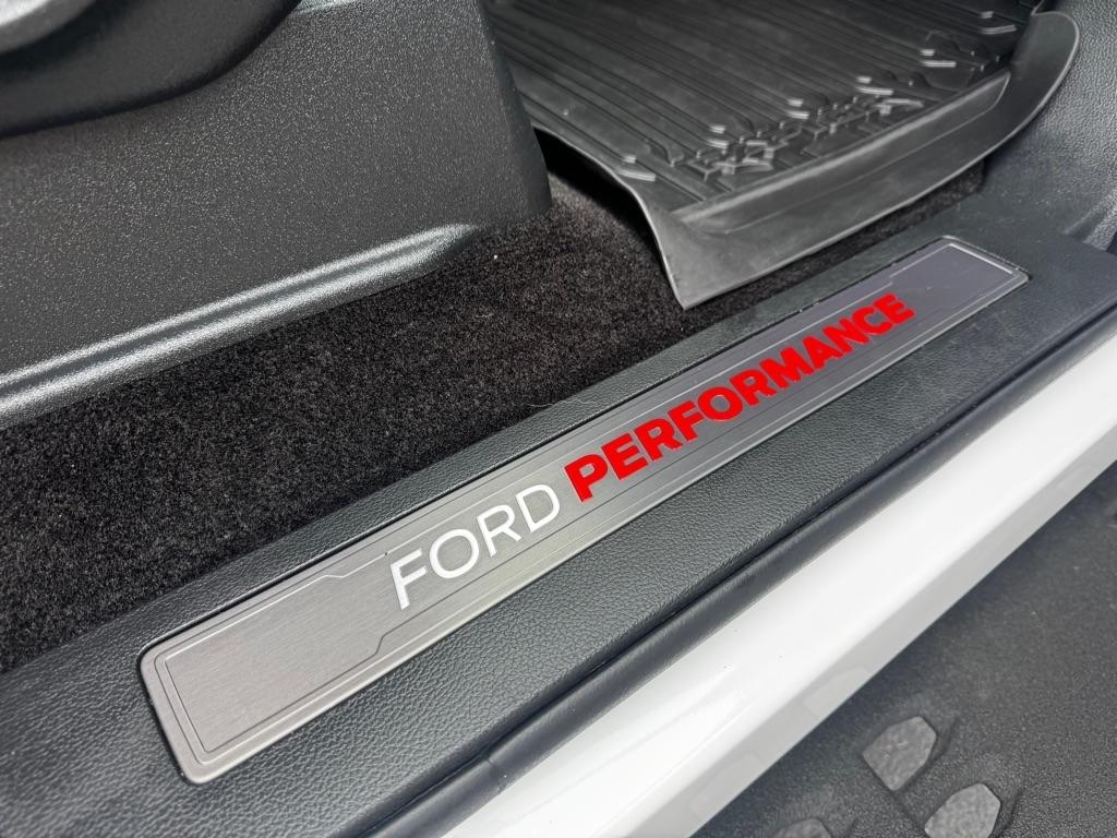 Ford F-150 Raptor 4WD SuperCrew 5.5' Box 2017