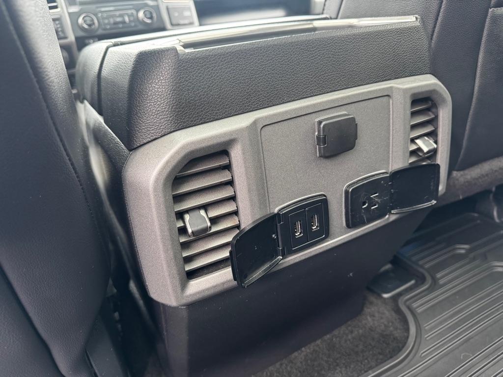 Ford F-150 Raptor 4WD SuperCrew 5.5' Box 2017