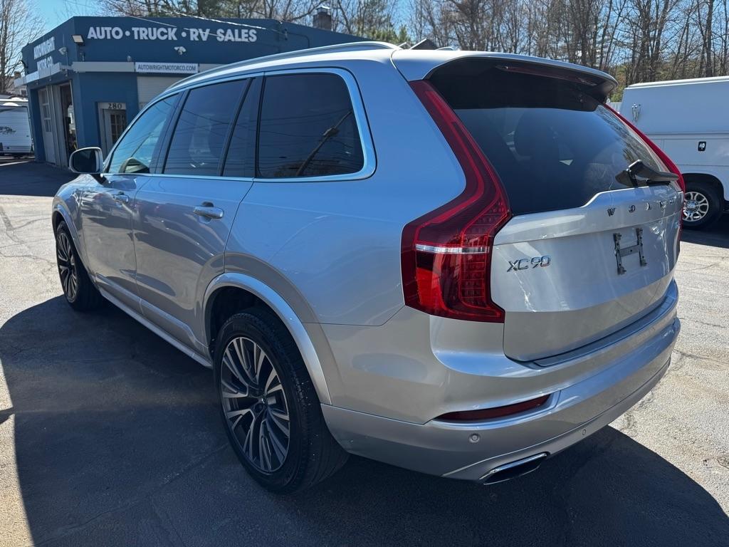 Volvo XC90 T6 AWD Momentum 6P 2021