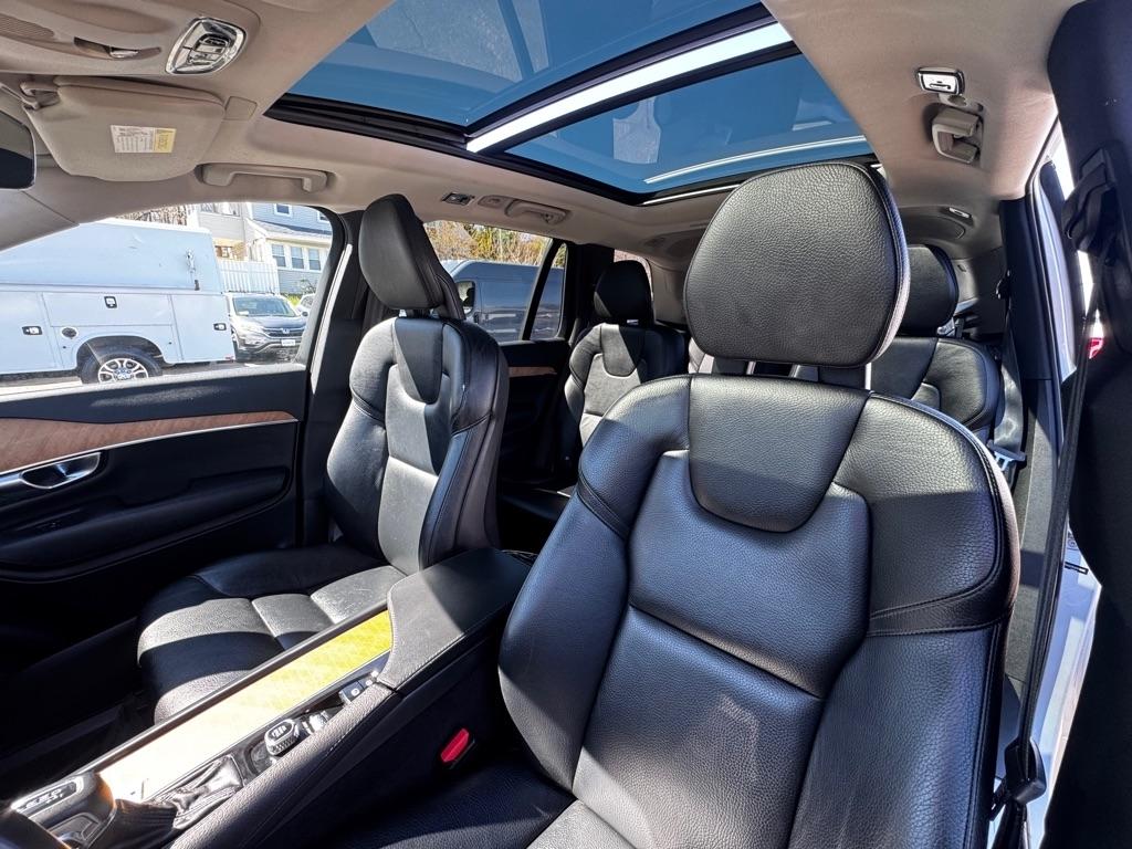 Volvo XC90 T6 AWD Momentum 6P 2021