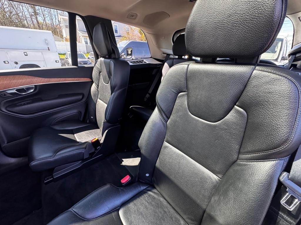 Volvo XC90 T6 AWD Momentum 6P 2021