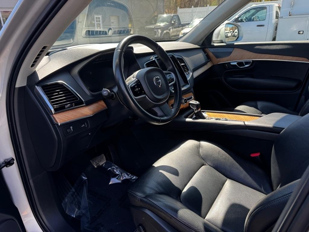 Volvo XC90 T6 AWD Momentum 6P 2021