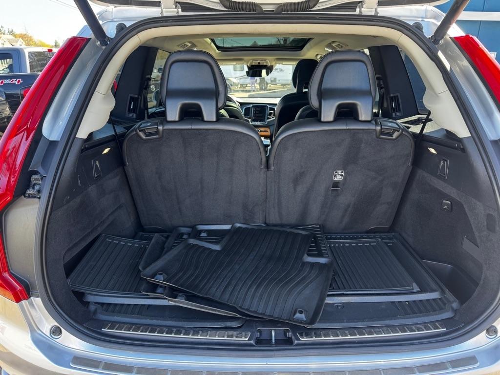 Volvo XC90 T6 AWD Momentum 6P 2021