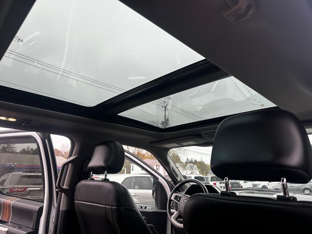 Ford F-150 Lariat 4WD SuperCrew 5.5' Box 2015