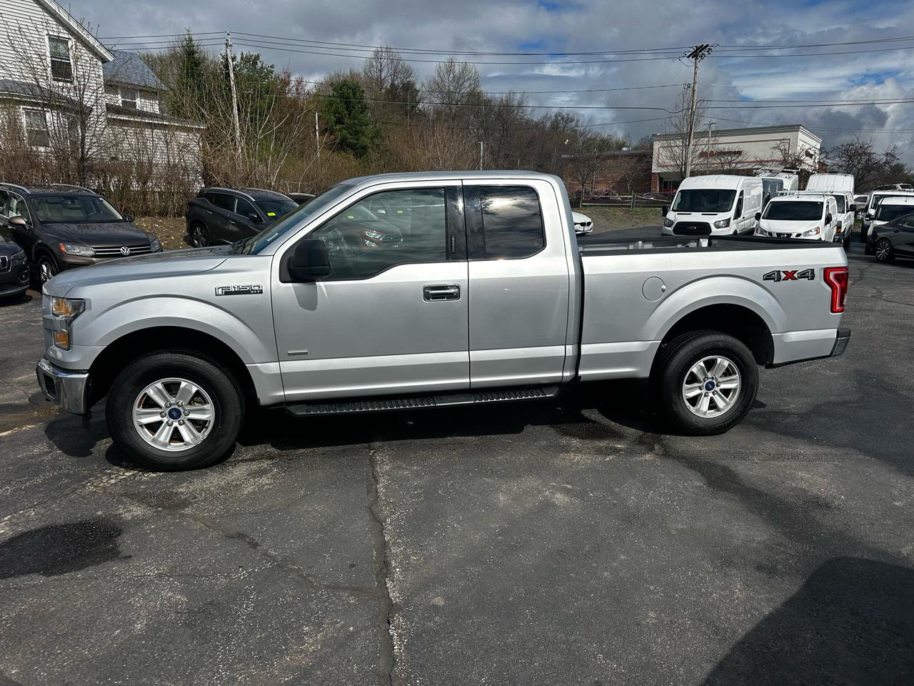 Ford F-150 4WD SuperCab 145" XLT 2015