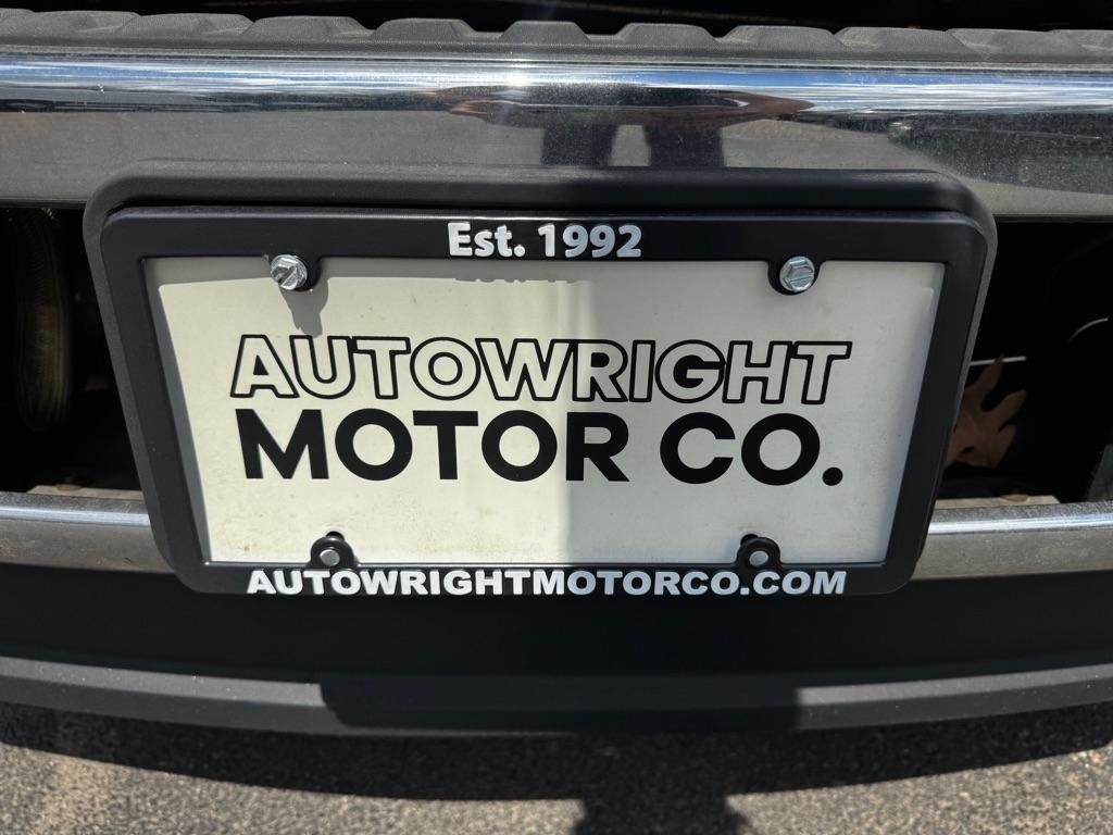 Ford Super Duty F-550 DRW 2WD Reg Cab 165" WB 84" CA XLT 2016