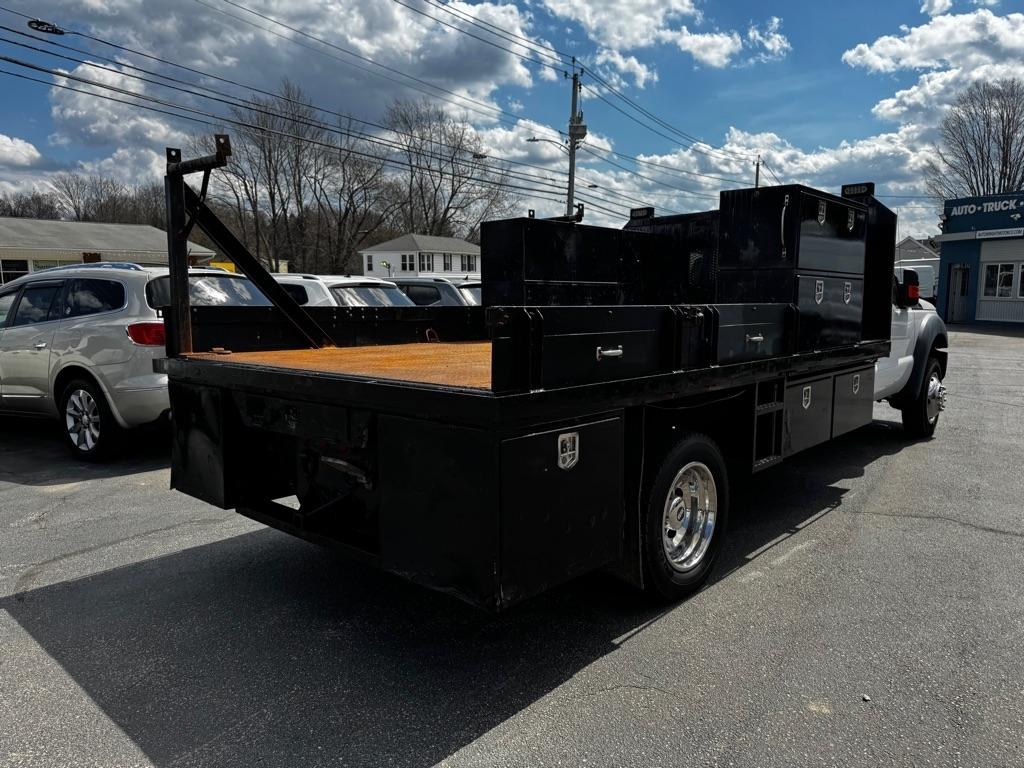 Ford Super Duty F-550 DRW 2WD Reg Cab 165" WB 84" CA XLT 2016