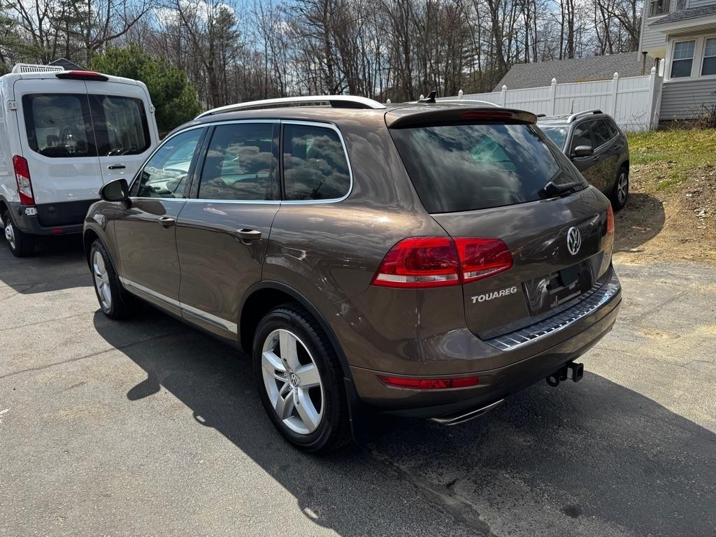 Volkswagen Touareg 4dr TDI Sport w/Nav 2014