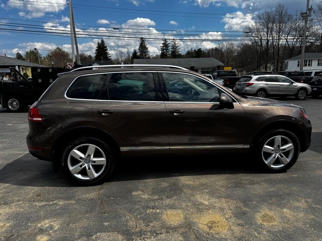 Volkswagen Touareg 4dr TDI Sport w/Nav 2014