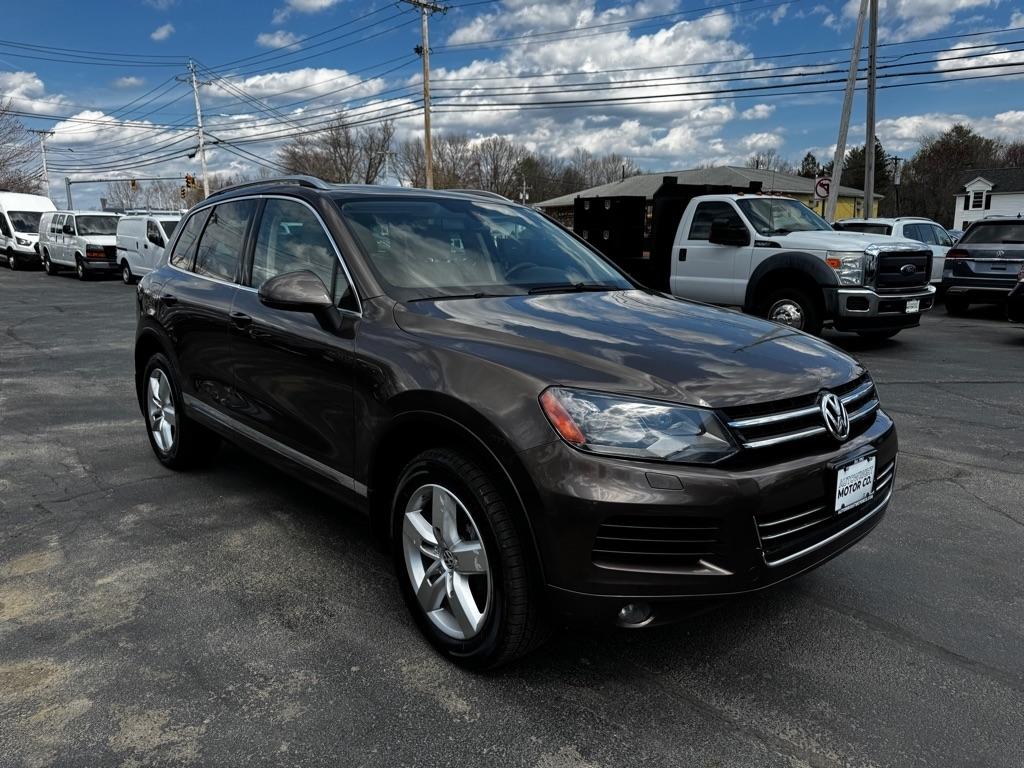 Volkswagen Touareg 4dr TDI Sport w/Nav 2014