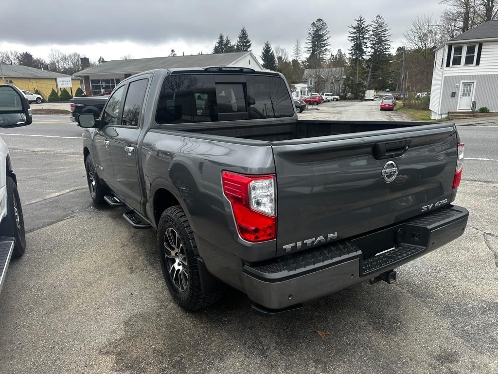 Nissan Titan 4x4 Crew Cab SV 2021