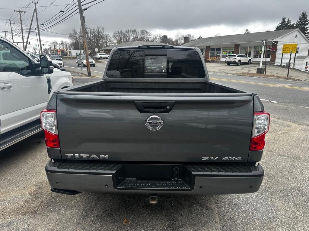 Nissan Titan 4x4 Crew Cab SV 2021