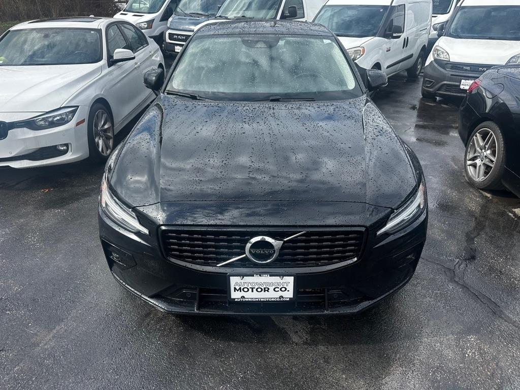 Volvo S60 T5 AWD Momentum 2021
