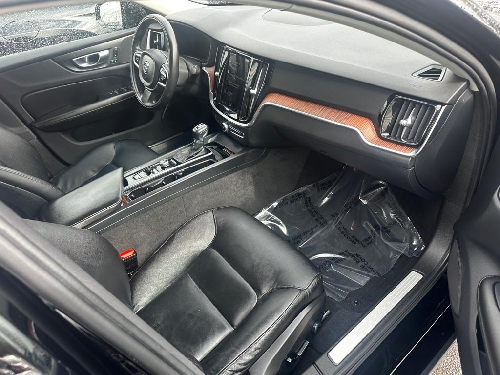 Volvo S60 T5 AWD Momentum 2021