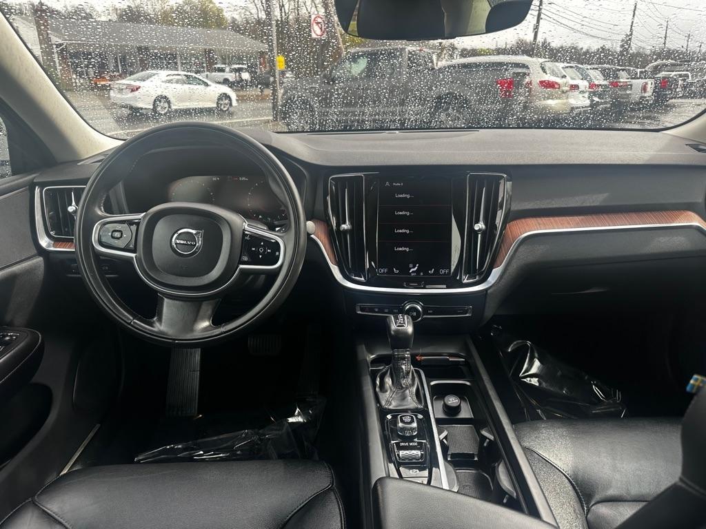Volvo S60 T5 AWD Momentum 2021