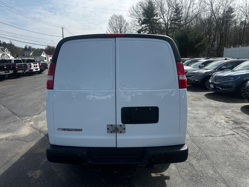 Chevrolet Express Cargo Van RWD 2500 135" 2019