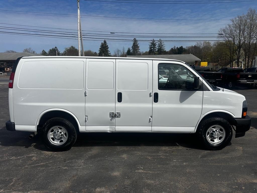 Chevrolet Express Cargo Van RWD 2500 135" 2019