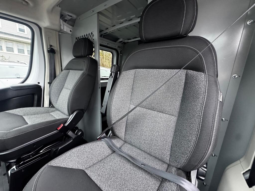 RAM ProMaster Cargo Van 1500 Low Roof 118" WB 2021