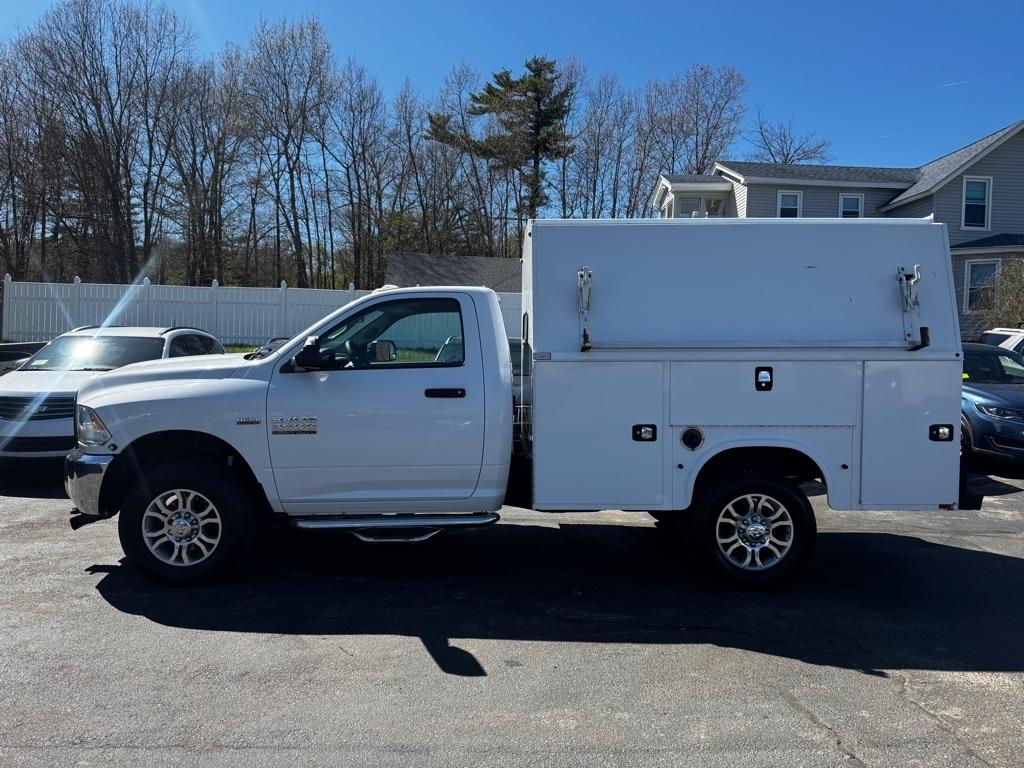 RAM 3500 4WD Reg Cab 143" WB 60" CA Tradesman 2015