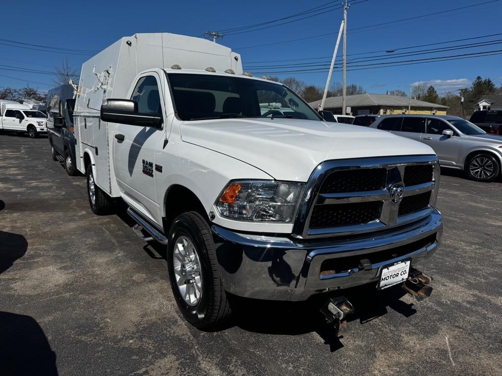 RAM 3500 4WD Reg Cab 143" WB 60" CA Tradesman 2015