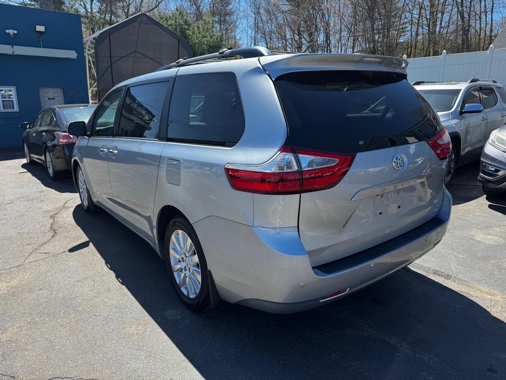 Toyota Sienna 5dr 7-Pass Van Ltd AWD (Natl) 2015