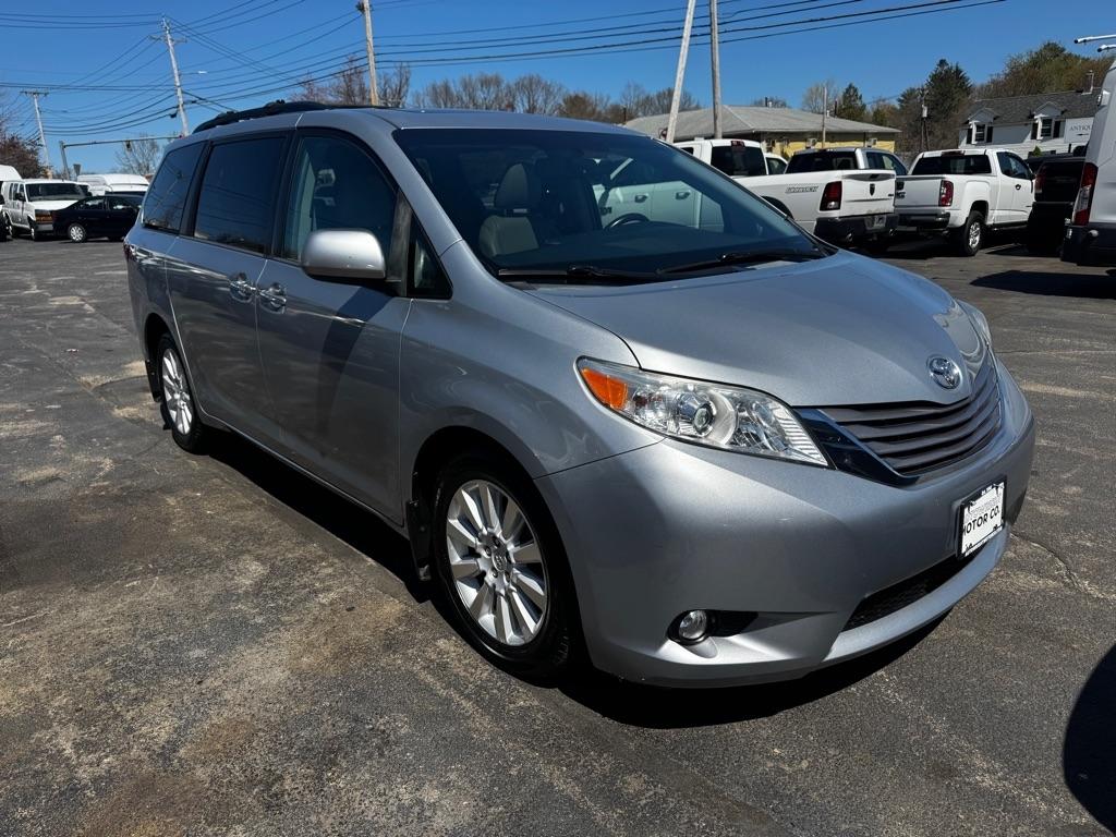 Toyota Sienna 5dr 7-Pass Van Ltd AWD (Natl) 2015