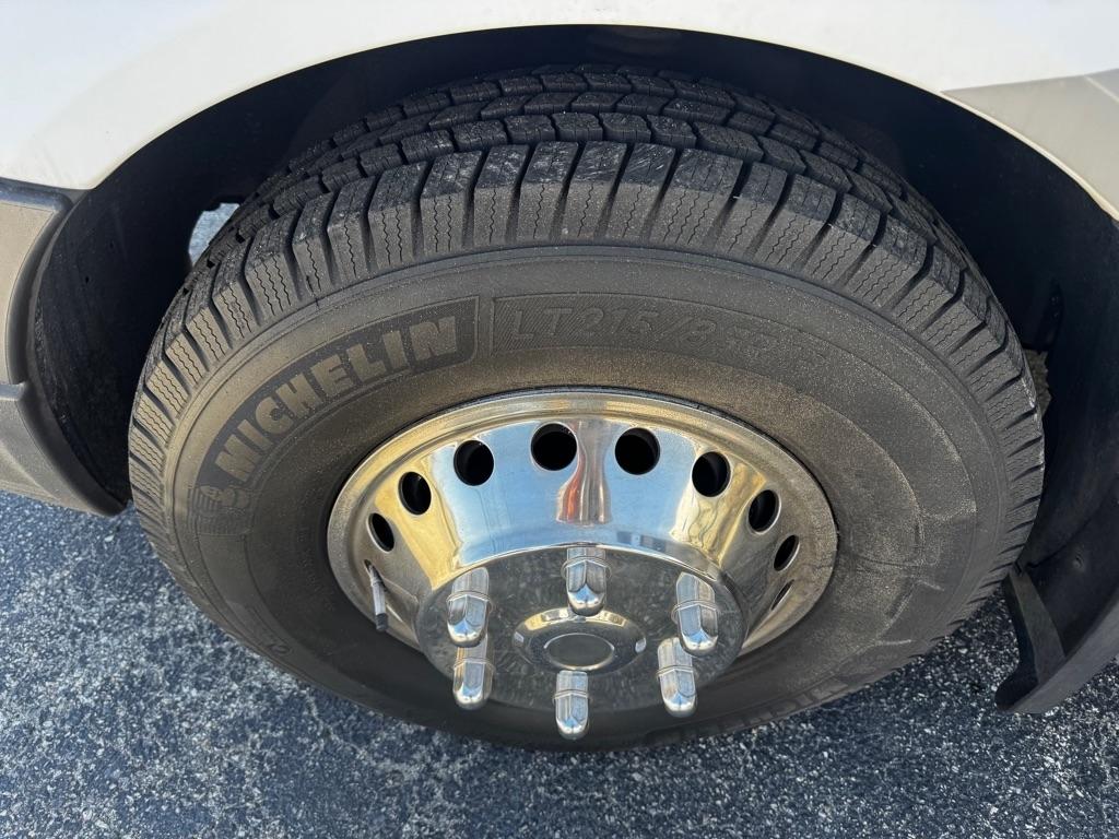 Thor Motor Coach Siesta  2013