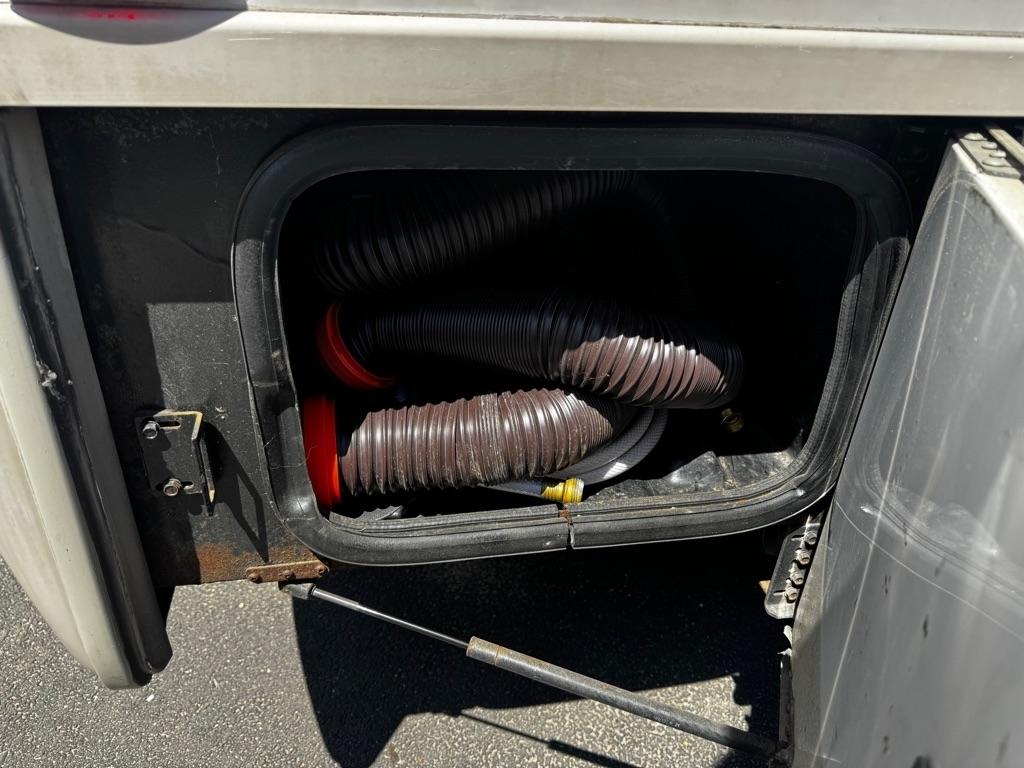 Thor Motor Coach Siesta  2013