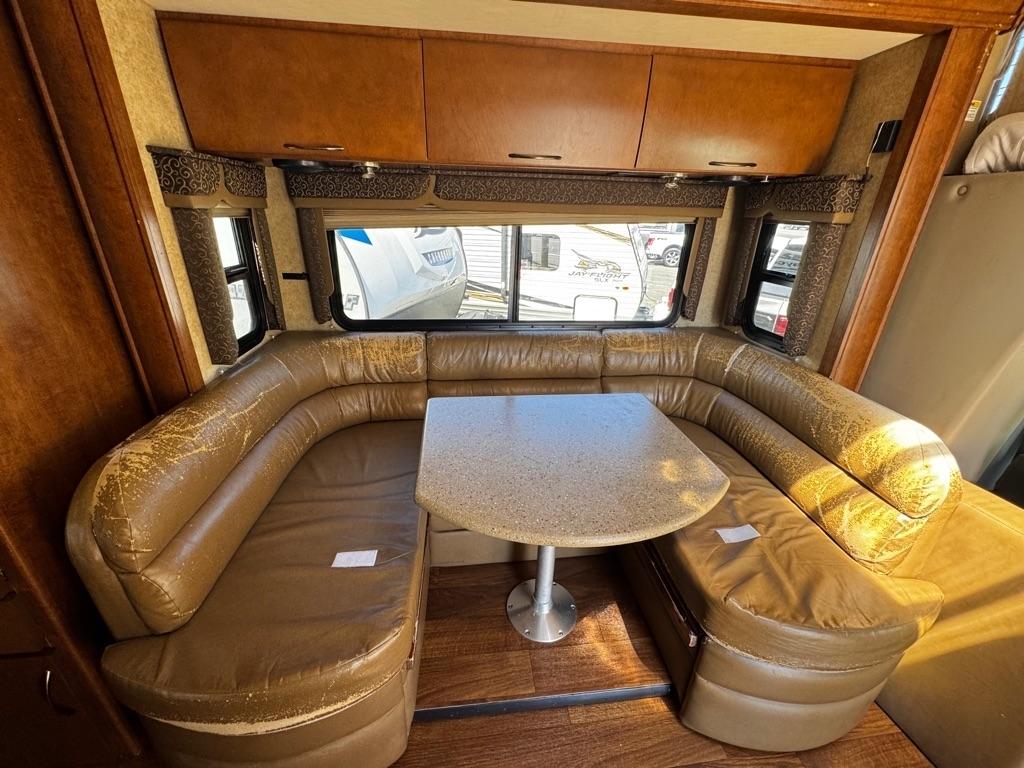 Thor Motor Coach Siesta  2013