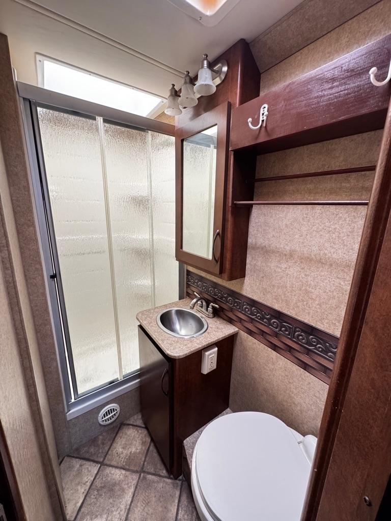 Thor Motor Coach Siesta  2013