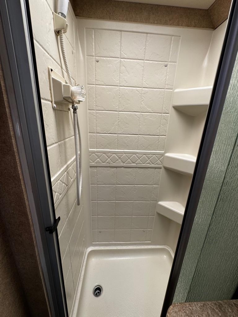 Thor Motor Coach Siesta  2013