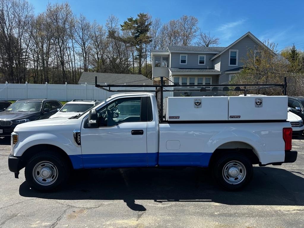 Ford Super Duty F-350 SRW XLT 2WD Reg Cab 8' Box 2018
