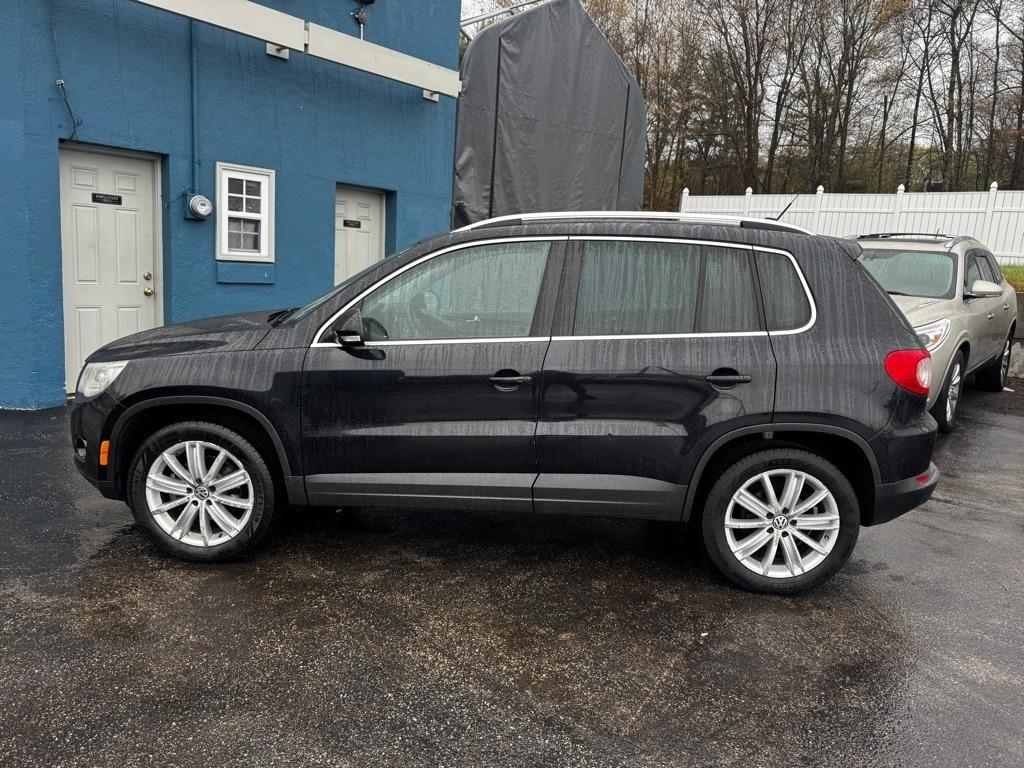Volkswagen Tiguan 4WD 4dr S 4Motion 2011
