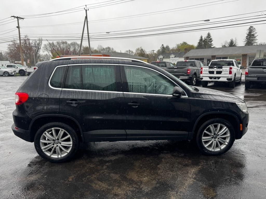 Volkswagen Tiguan 4WD 4dr S 4Motion 2011