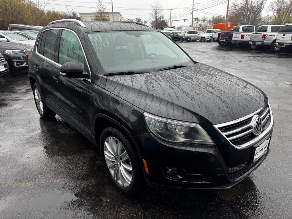 Volkswagen Tiguan 4WD 4dr S 4Motion 2011